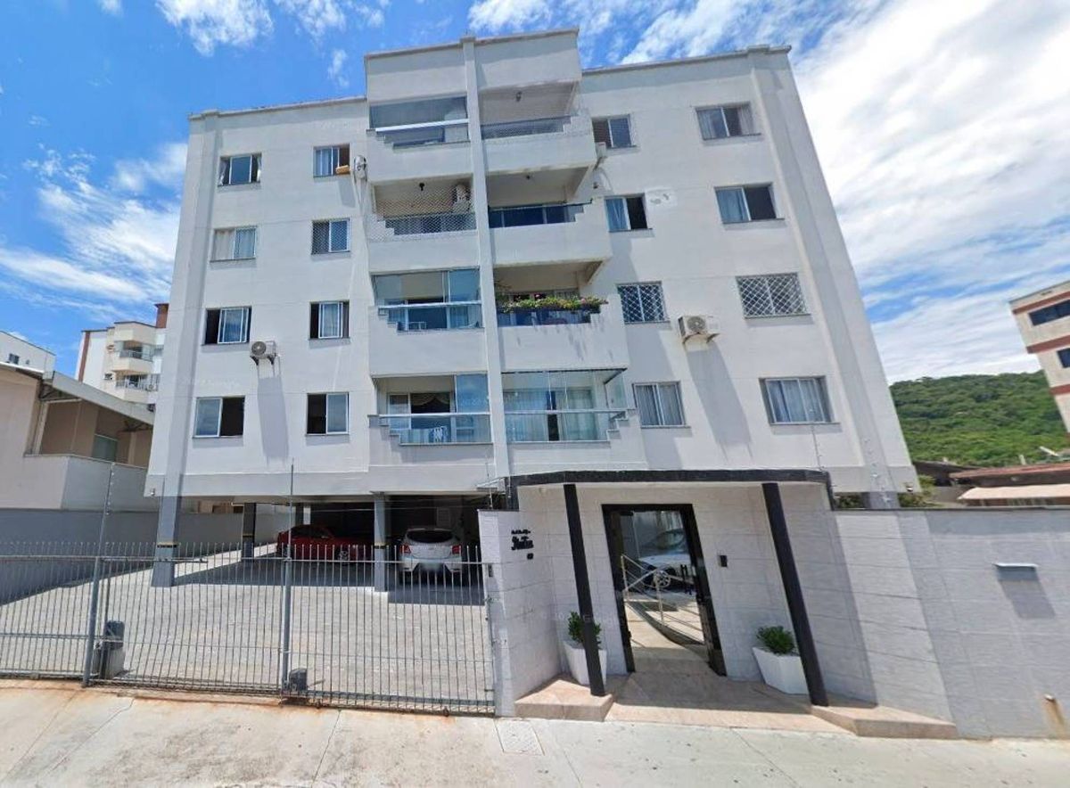 Apartamento à venda no Nações: 