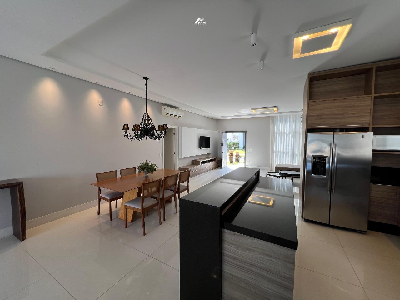 Casa de Condomínio à venda no Santa Regina: 