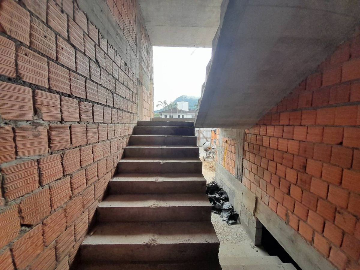 Apartamento à venda no Barra: 