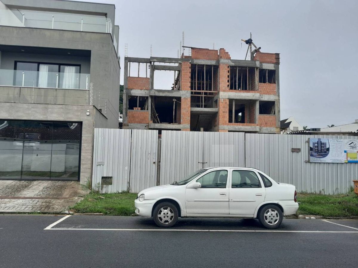 Apartamento à venda no Barra: 