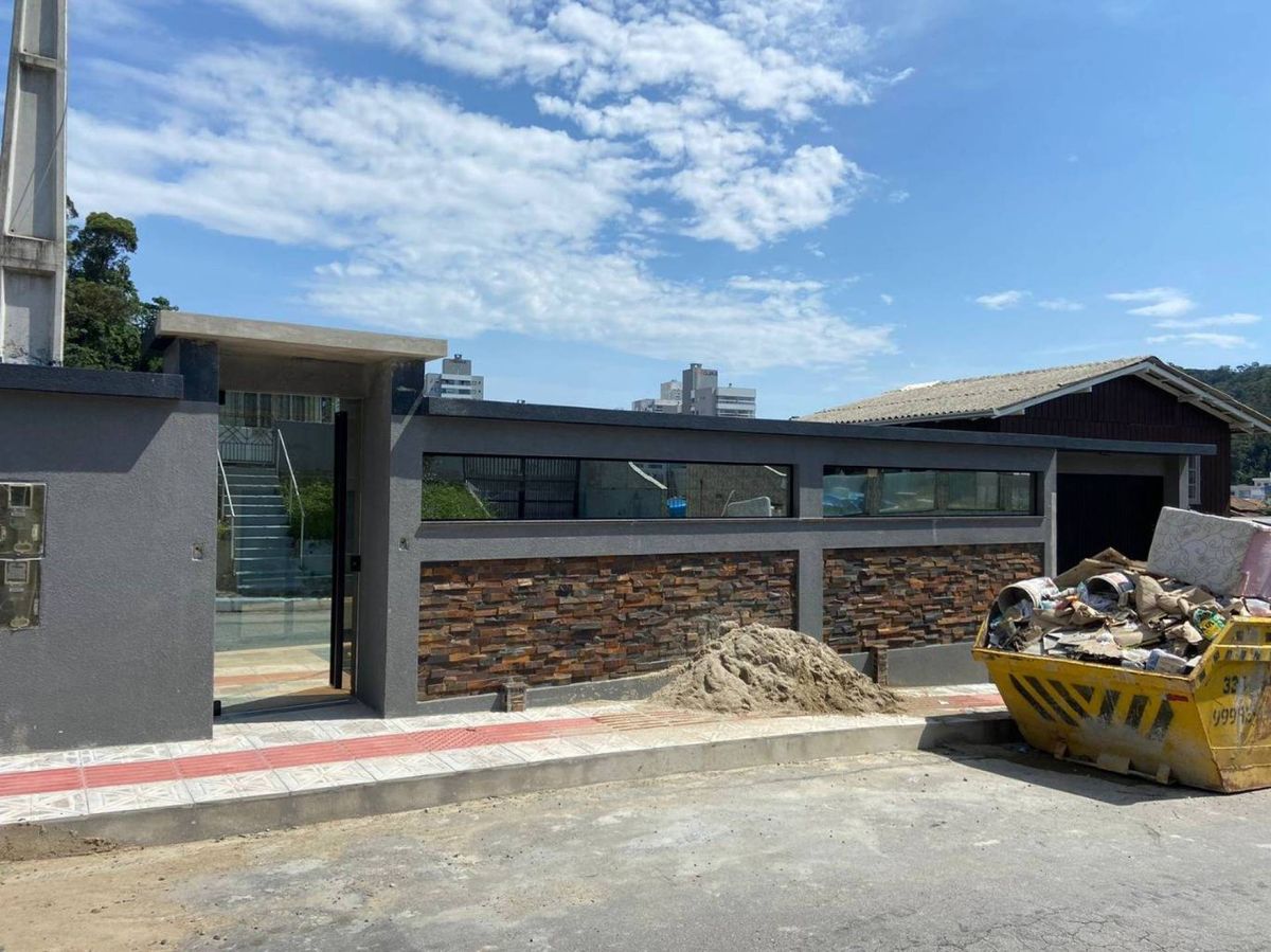 Casa à venda no Fazendinha: 