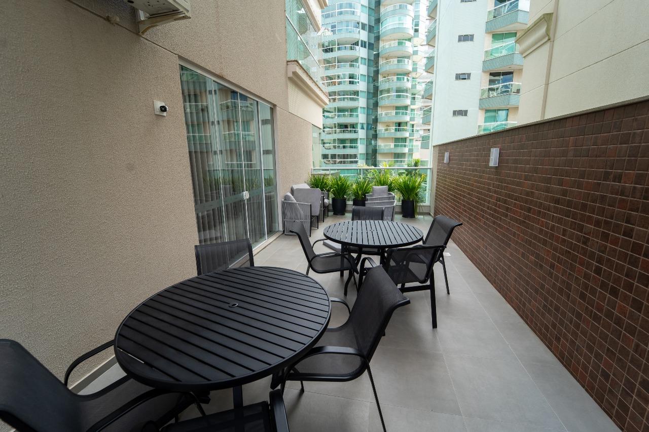 Apartamento à venda no Meia Praia: 