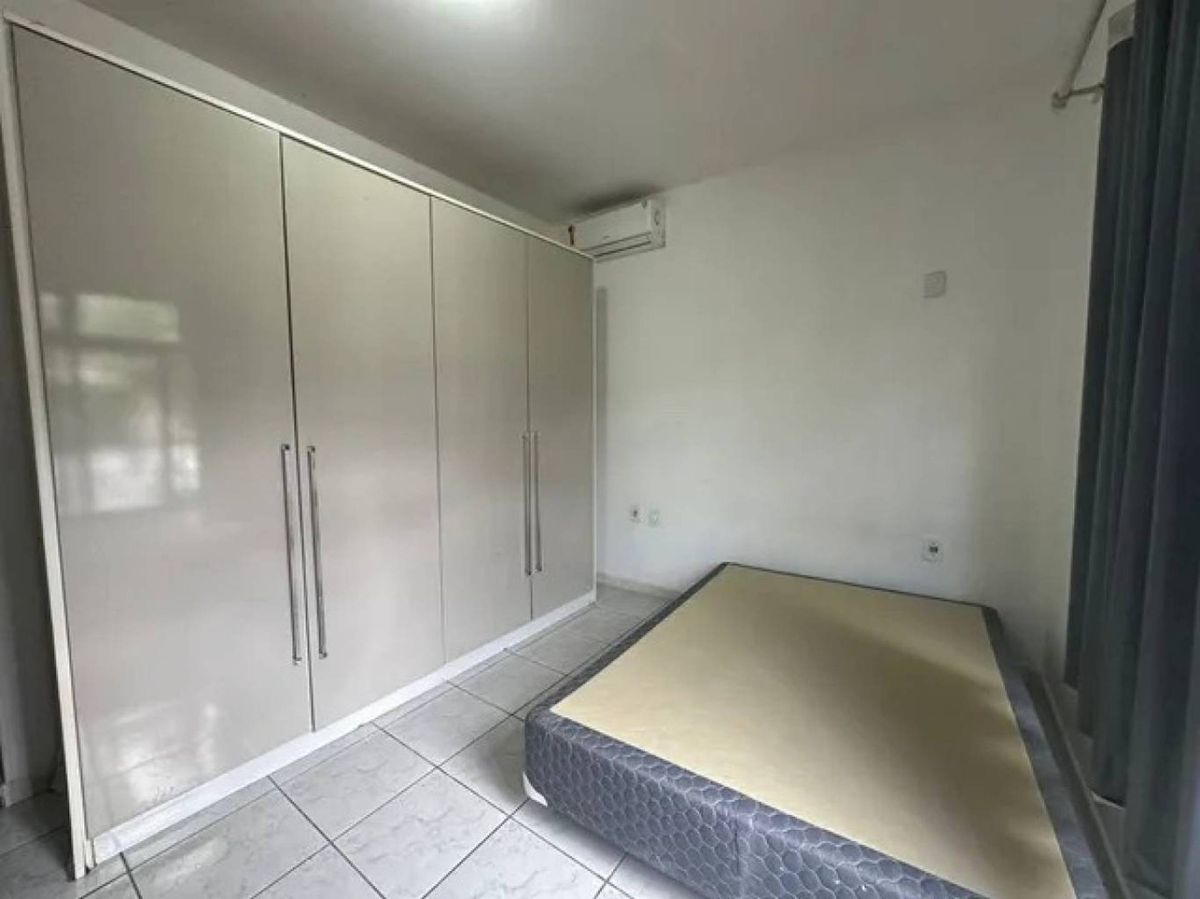 Casa à venda no Centro: 