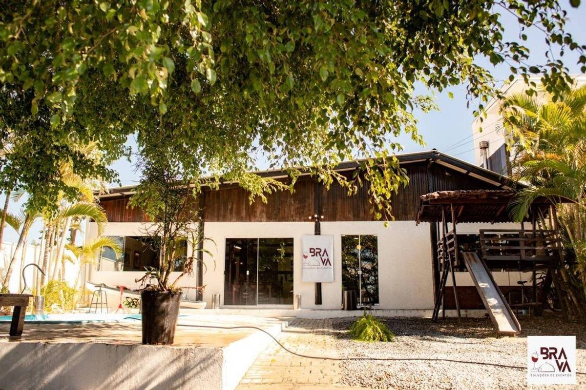 Terreno à venda no Praia do Estaleirinho: 