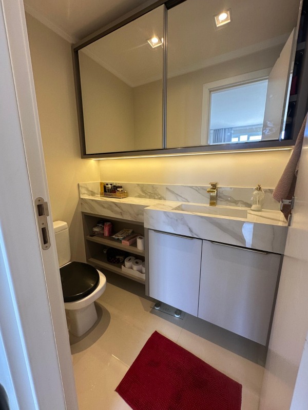 Apartamento à venda no Nações: 