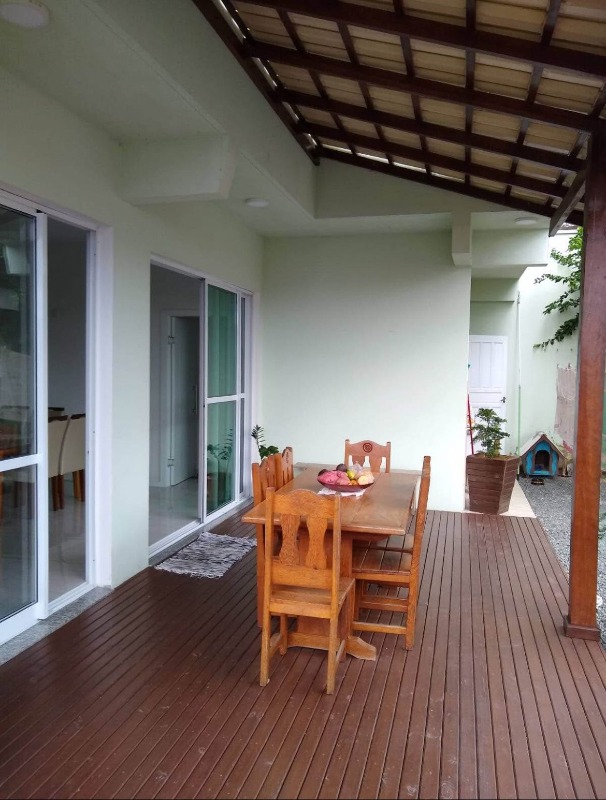 Casa à venda no Tabuleiro: 