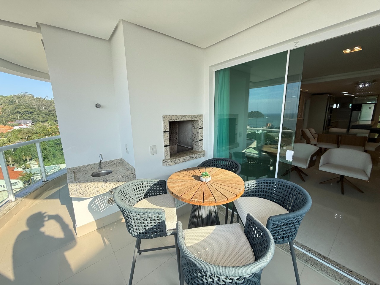 Cobertura à venda no Cabeçudas: 