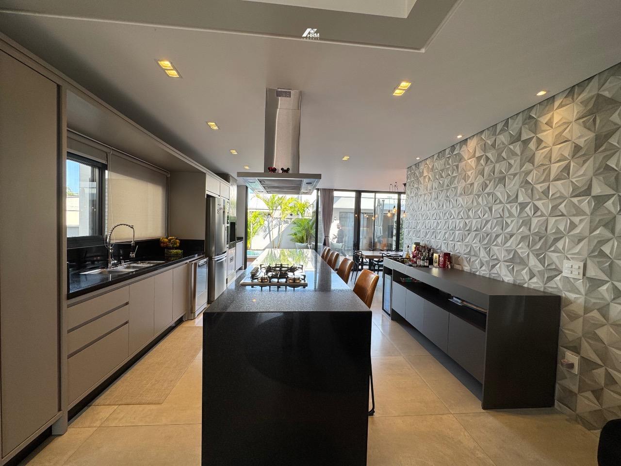 Casa de Condomínio à venda no Santa Regina: 