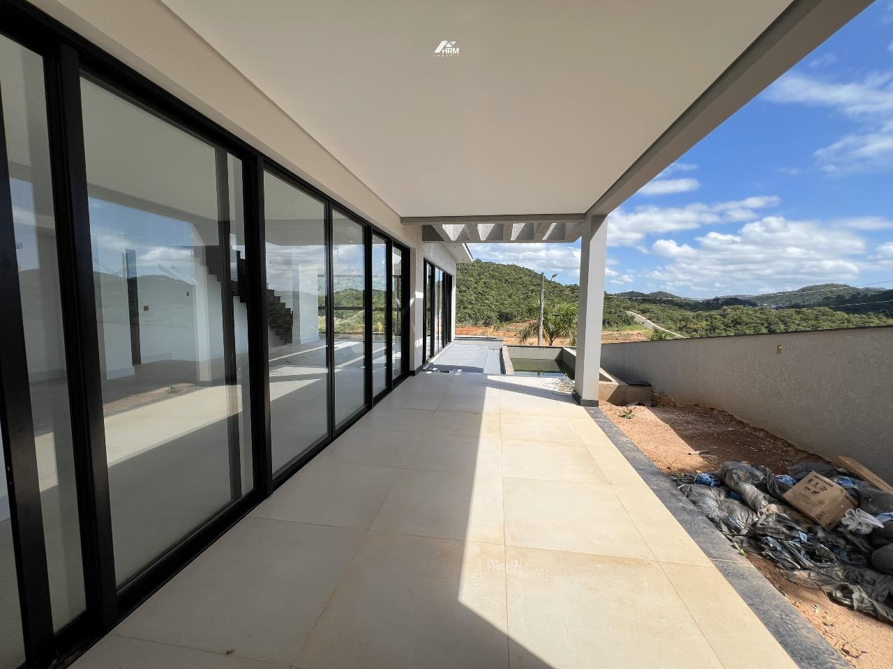 Casa de Condomínio à venda no Centro: 