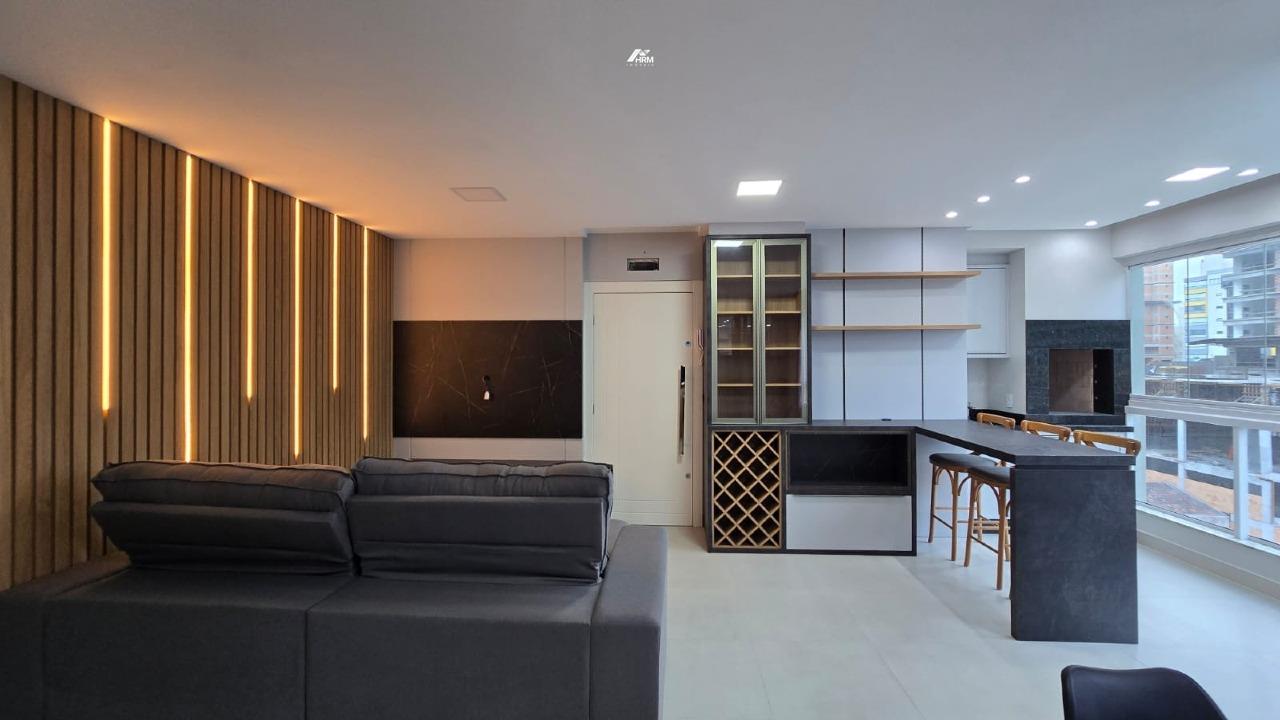Apartamento à venda no Balneário Perequê: 