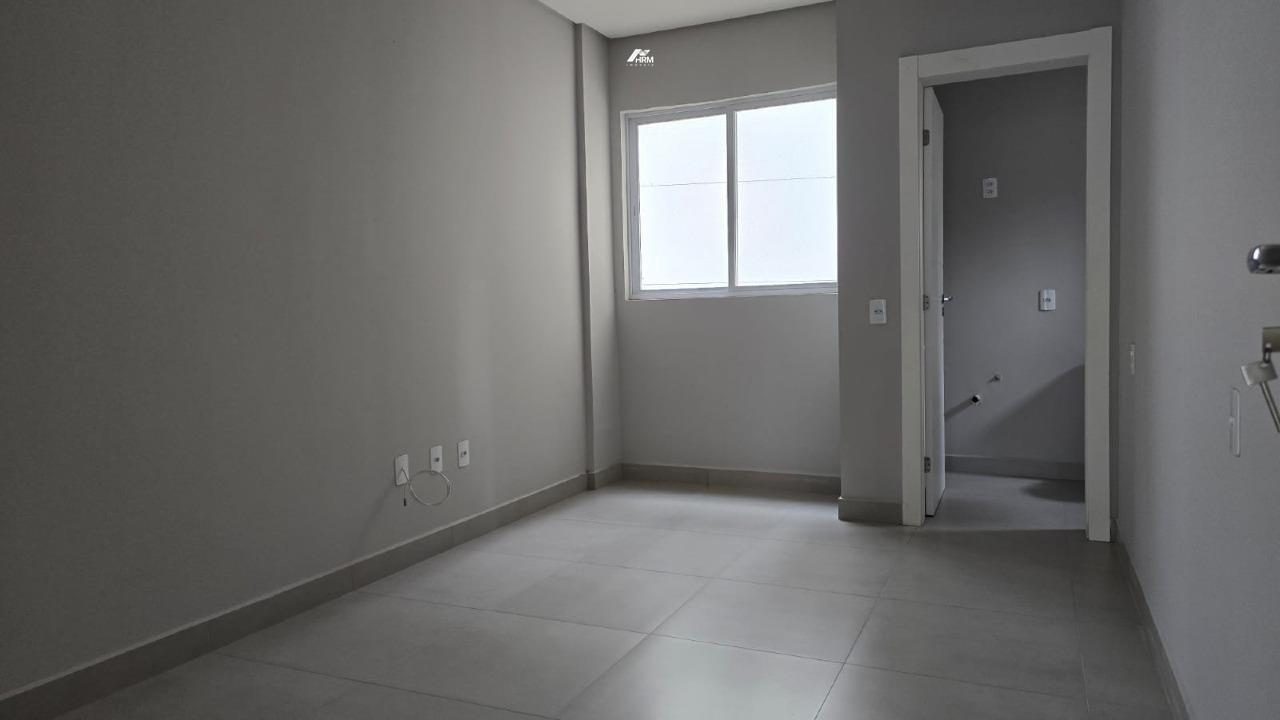 Apartamento à venda no Balneário Perequê: 