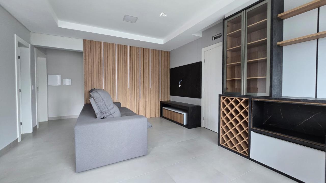 Apartamento à venda no Balneário Perequê: 