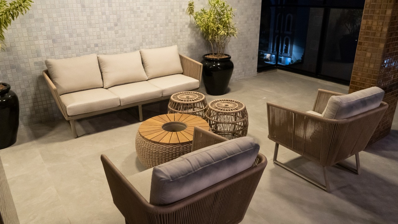 Apartamento à venda no Meia Praia: 