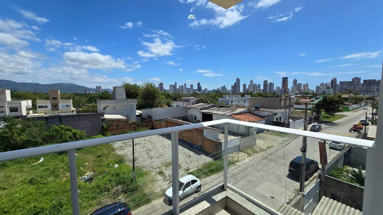 Apartamento à venda no Perequê: 