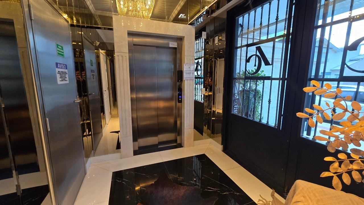 Apartamento à venda no Balneário Perequê: 