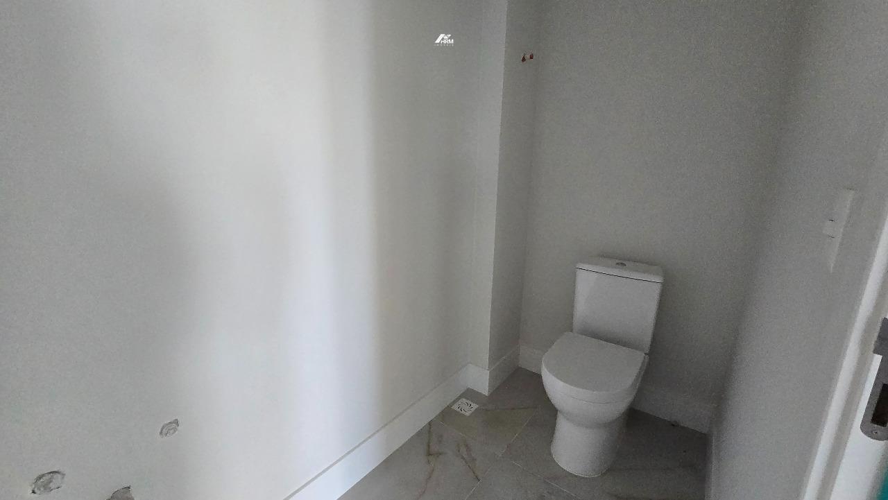 Apartamento à venda no Balneário Perequê: 
