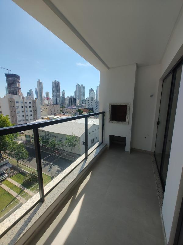 Apartamento à venda no Nações: 