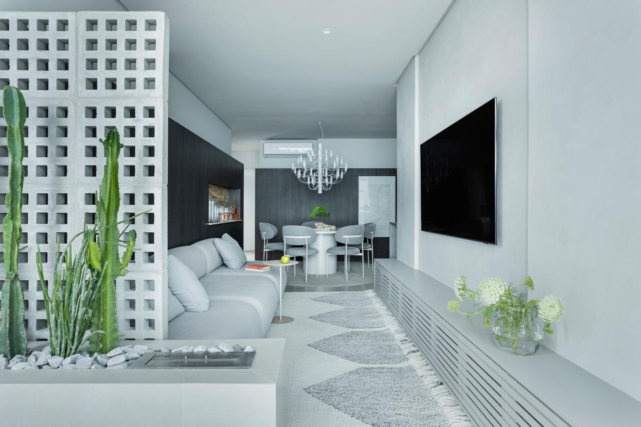 Apartamento à venda no Meia Praia: 