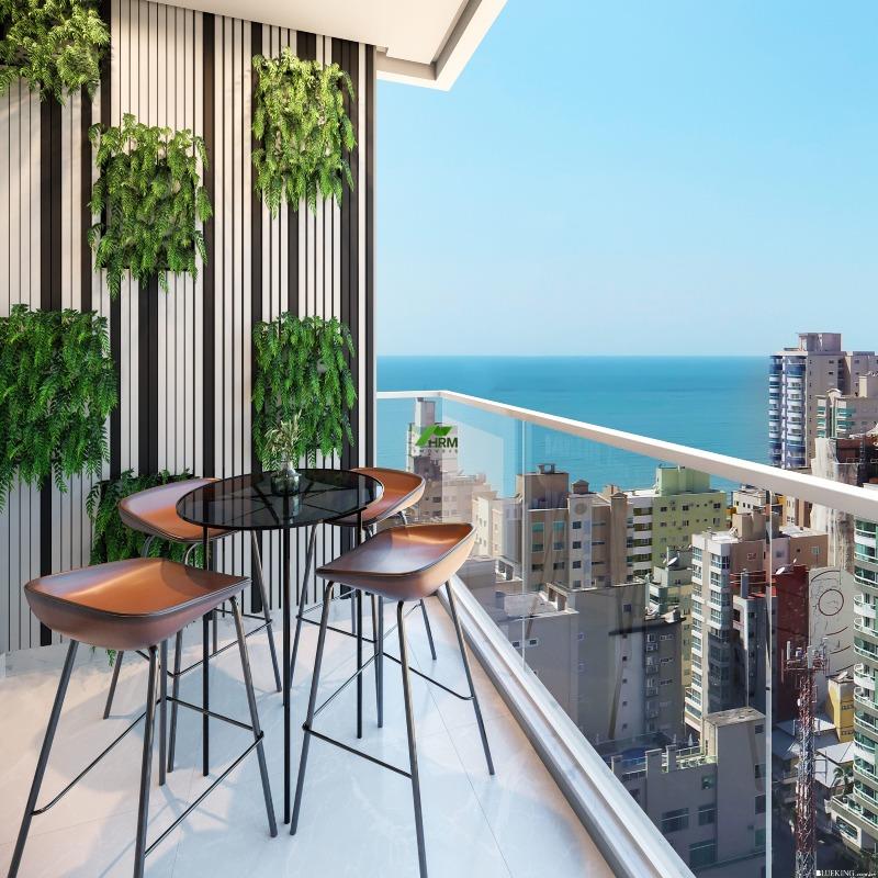 Apartamento à venda no Meia Praia: 