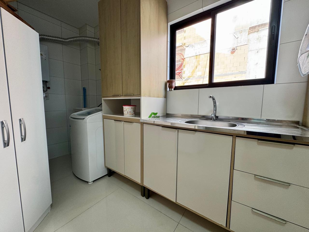 Apartamento à venda no Balneário Perequê: 