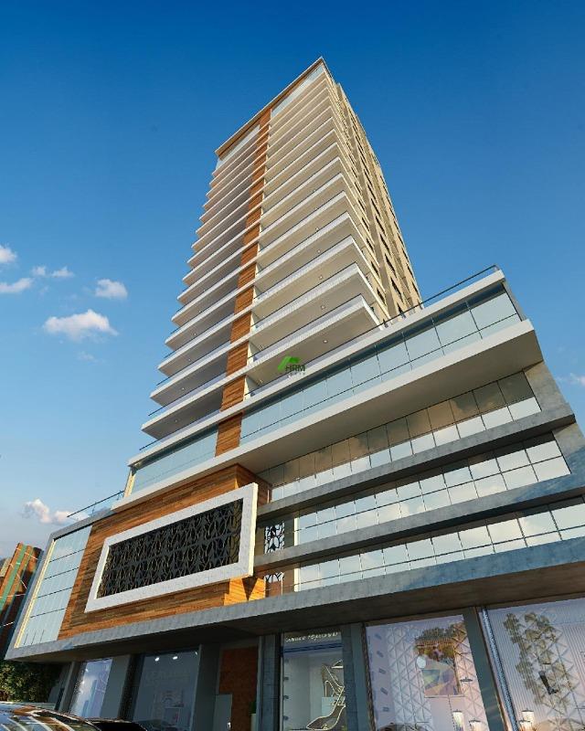 Apartamento à venda no Meia Praia: 