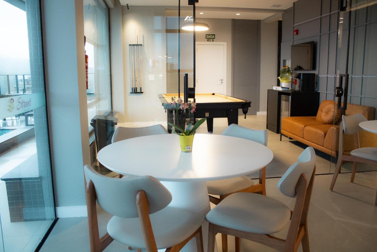 Apartamento à venda no Perequê: 