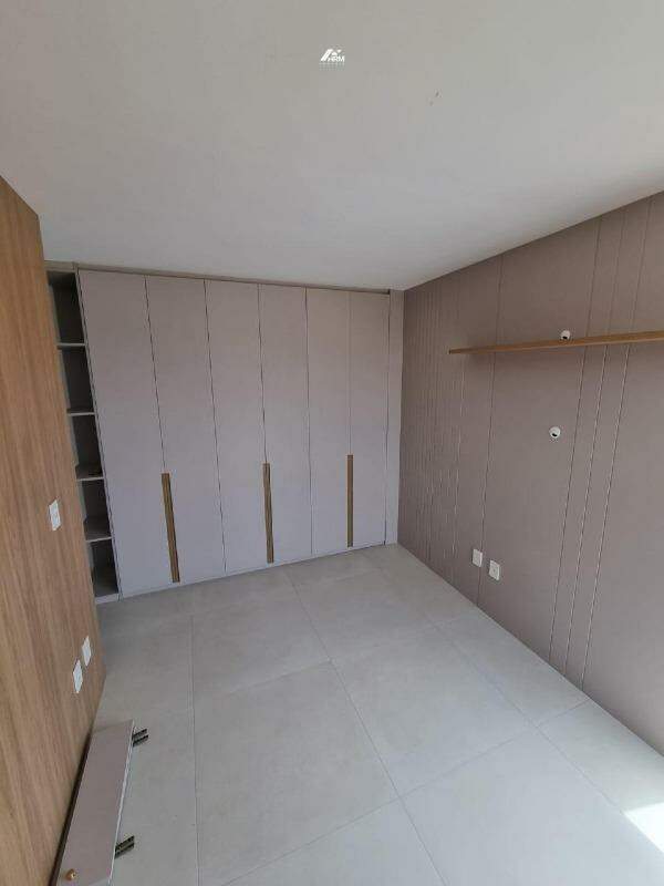 Apartamento à venda no Perequê: 