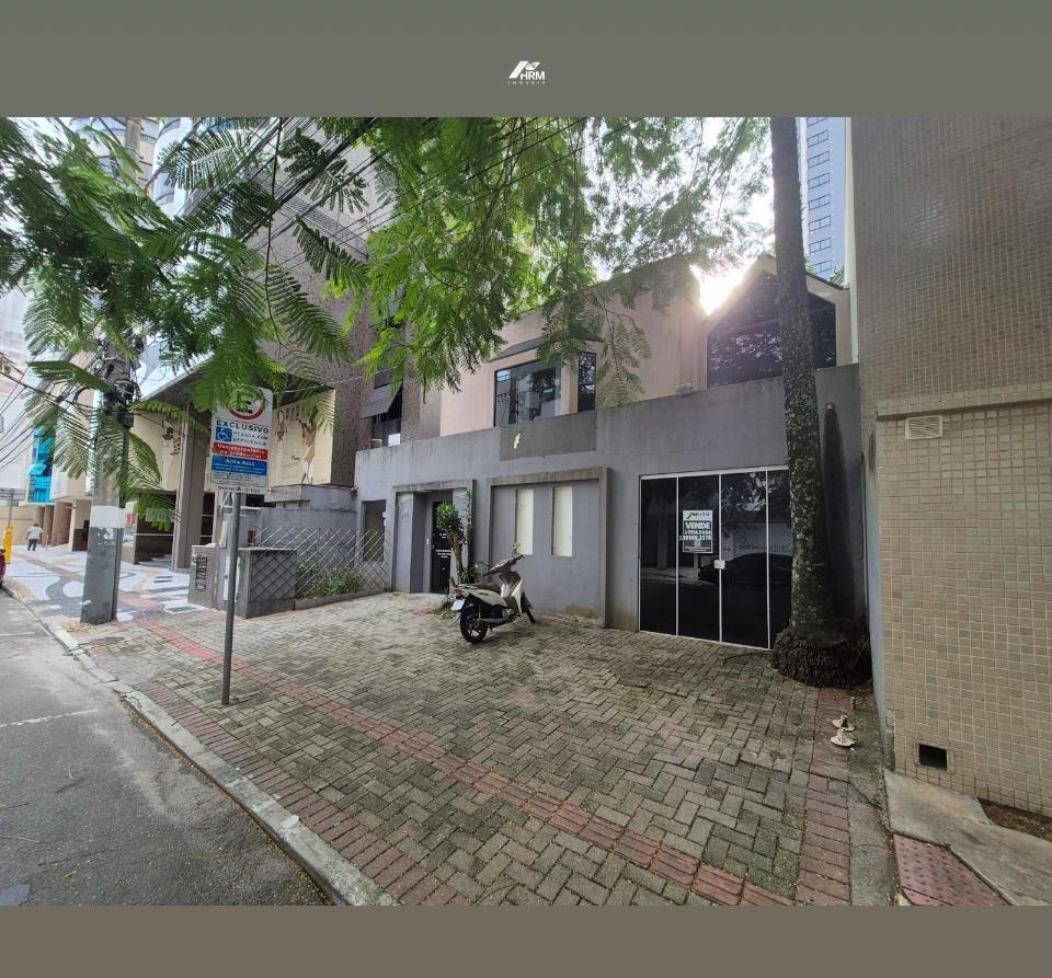 Casa à venda no Centro: 