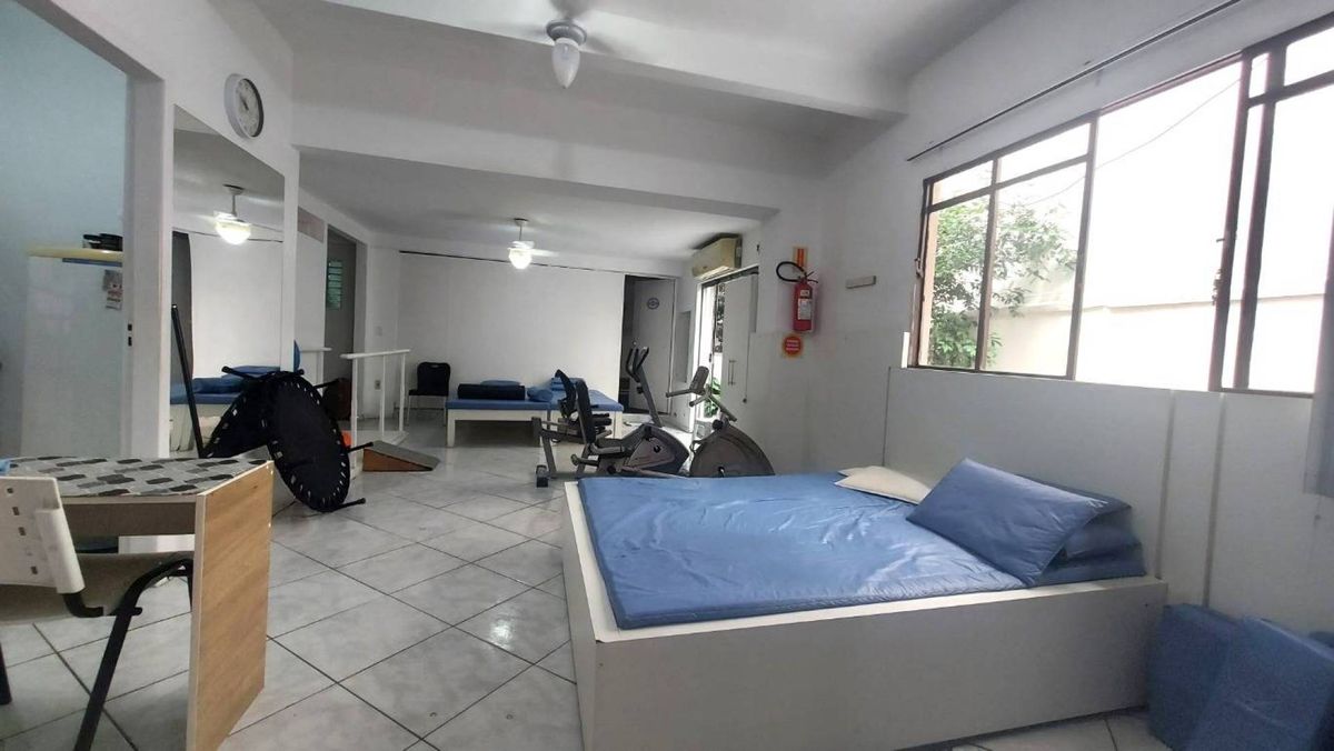 Casa à venda no Centro: 