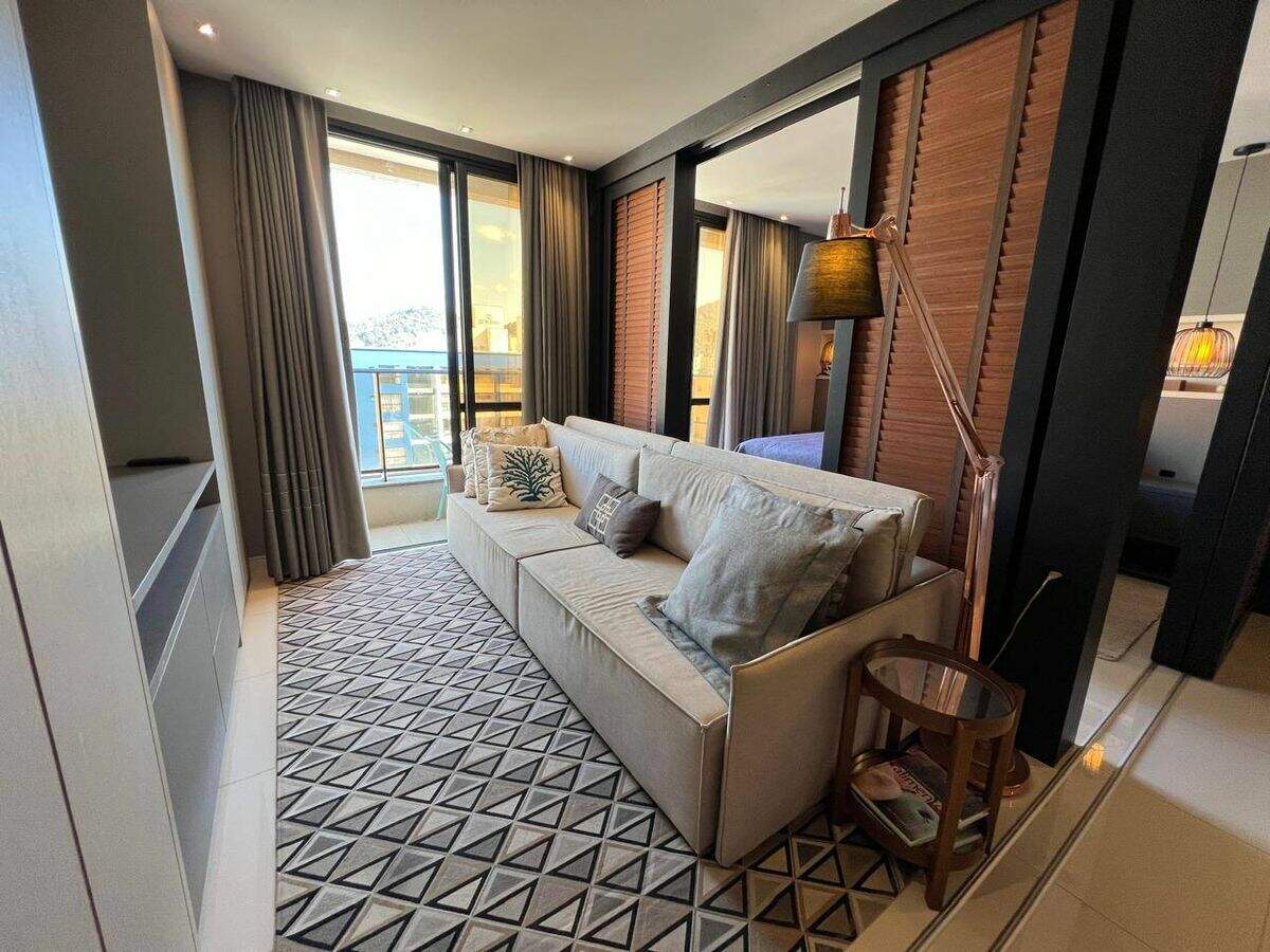 Apartamento à venda no Nações: 