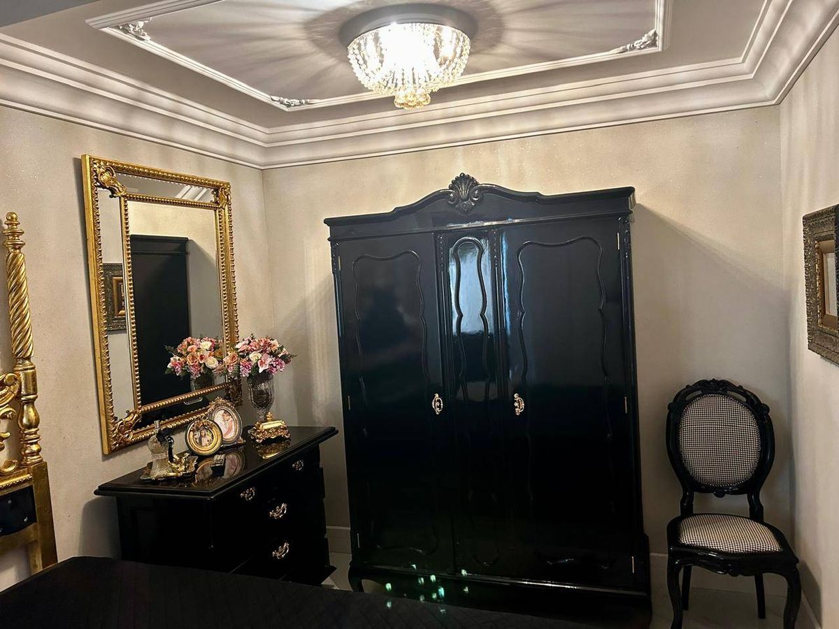 Casa de Condomínio à venda no Centro: 