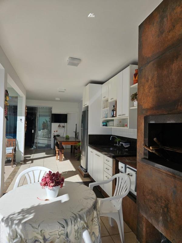 Casa à venda no Centro: 