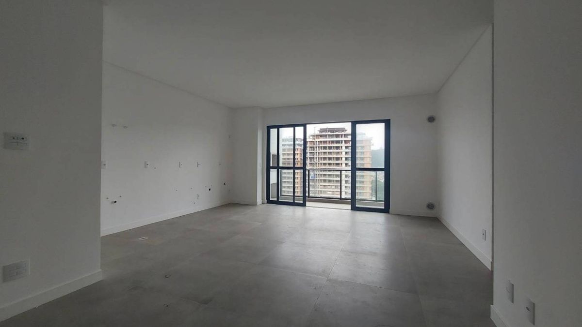 Apartamento à venda no Praia Brava: 