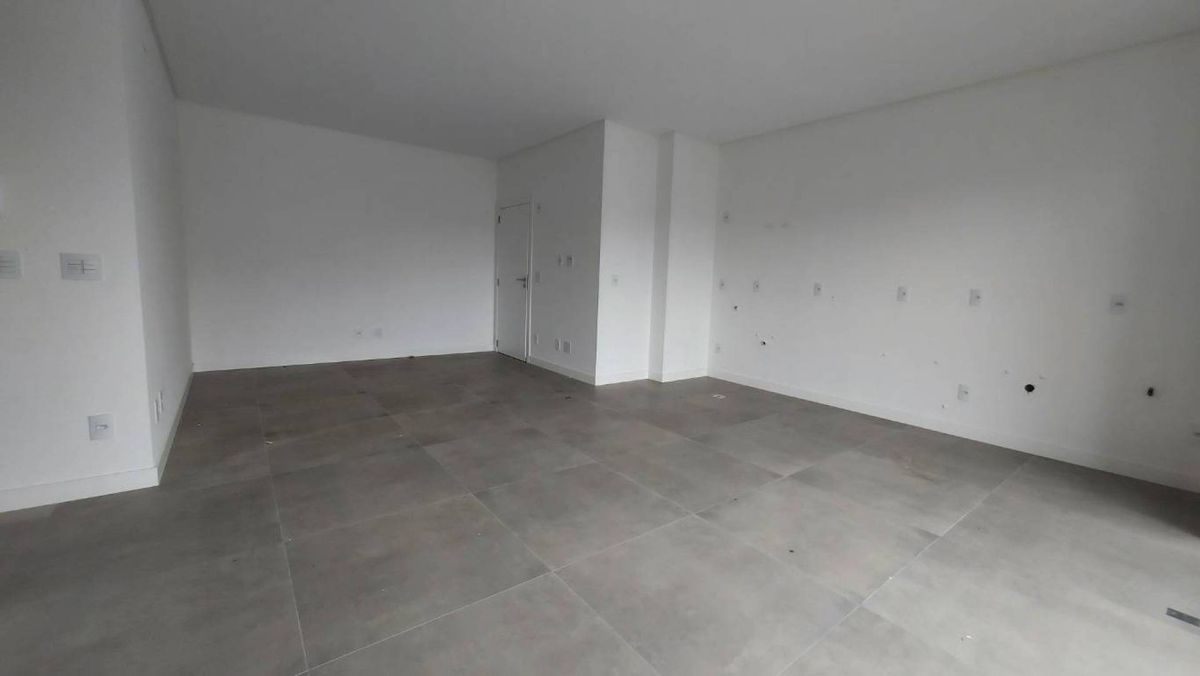 Apartamento à venda no Praia Brava: 