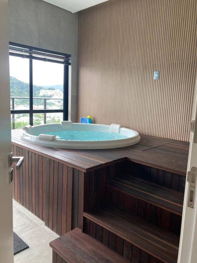 Apartamento à venda no Praia Brava: 