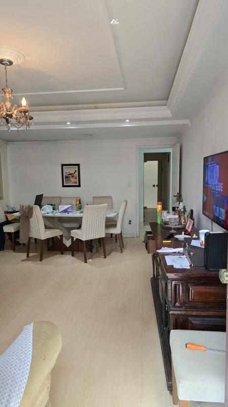 Casa à venda no Centro: 