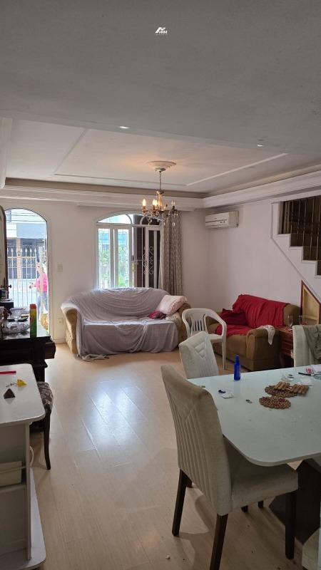 Casa à venda no Centro: 