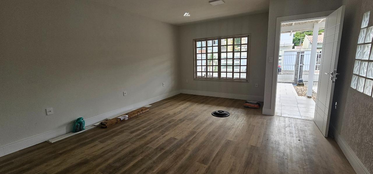 Casa à venda no Praia dos Amores: 