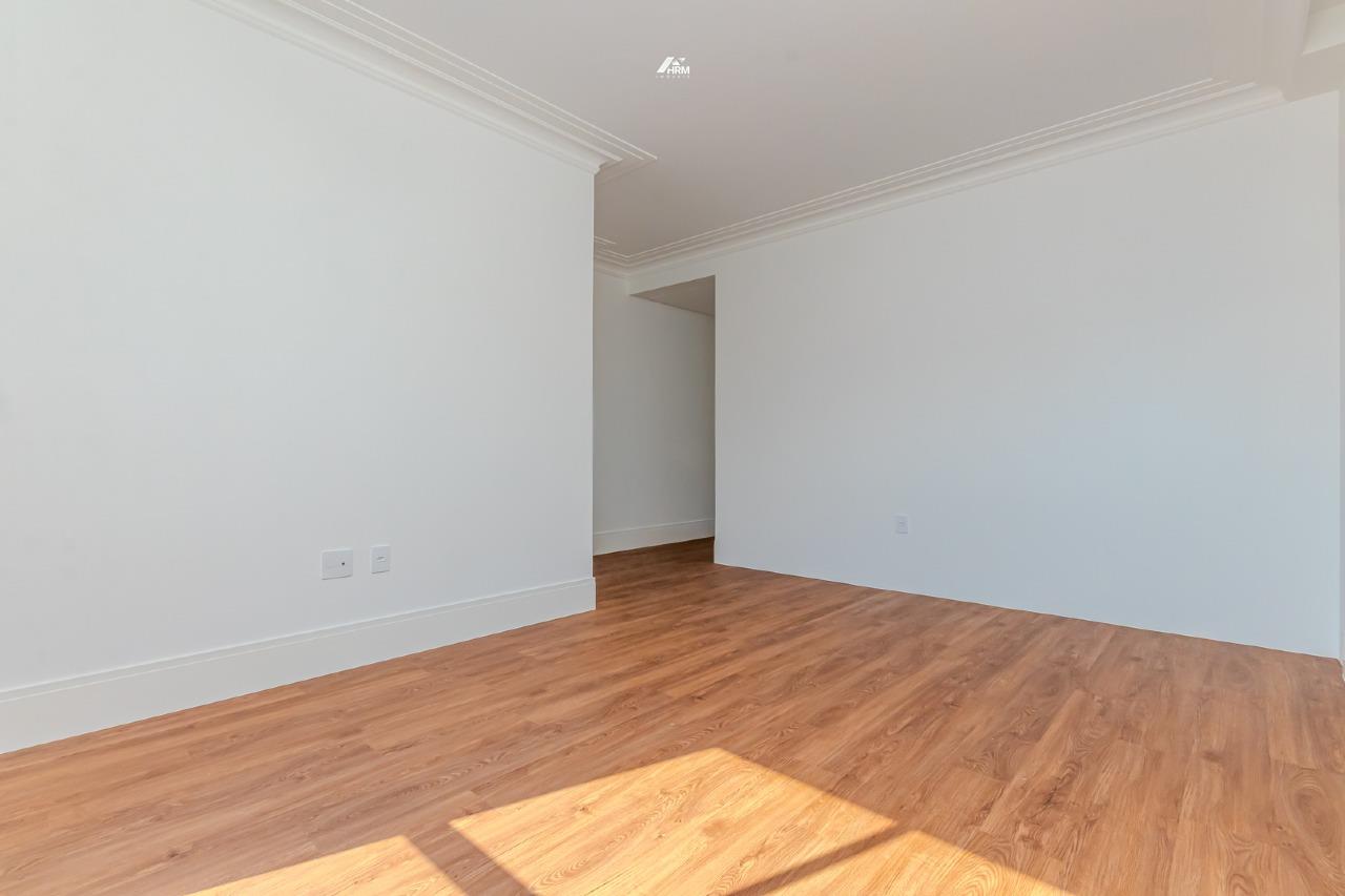 Apartamento à venda no Perequê: 