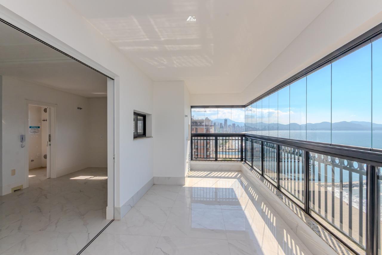 Apartamento à venda no Perequê: 