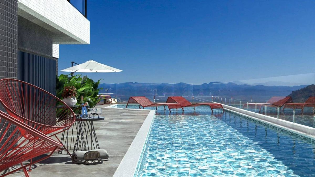 Cobertura à venda no Pioneiros: 