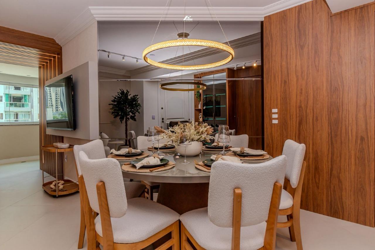 Apartamento à venda no Pioneiros: 