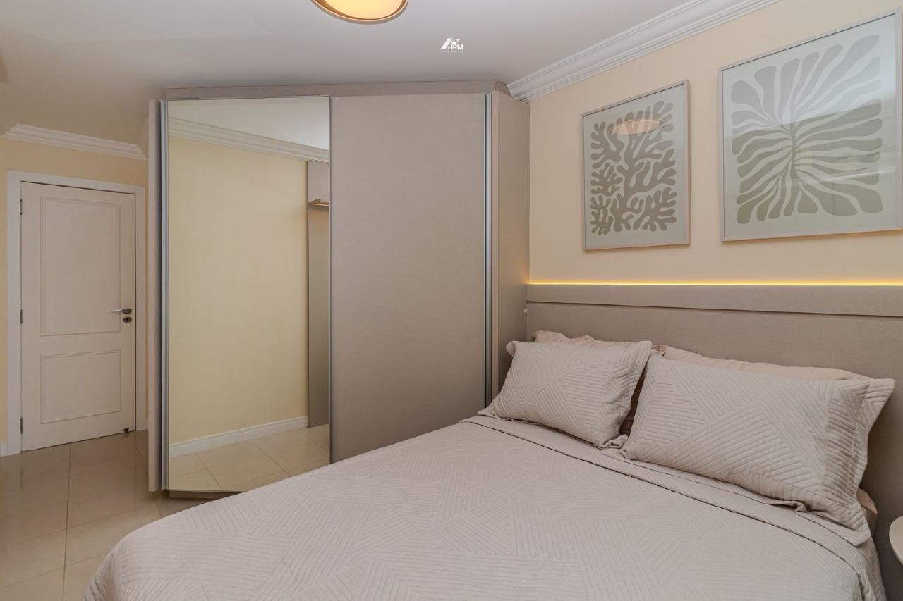 Apartamento à venda no Pioneiros: 