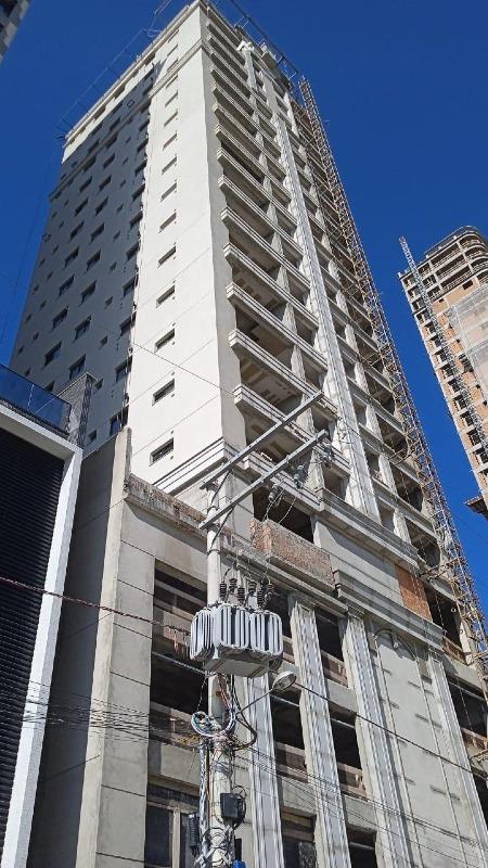 Apartamento à venda no Perequê: 