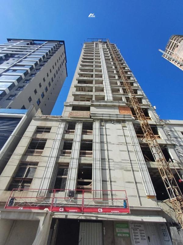 Apartamento à venda no Perequê: 