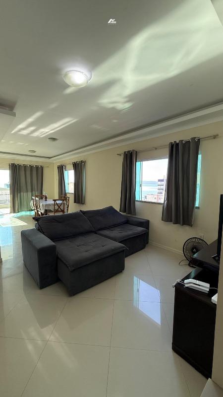 Apartamento à venda no Meia Praia: 