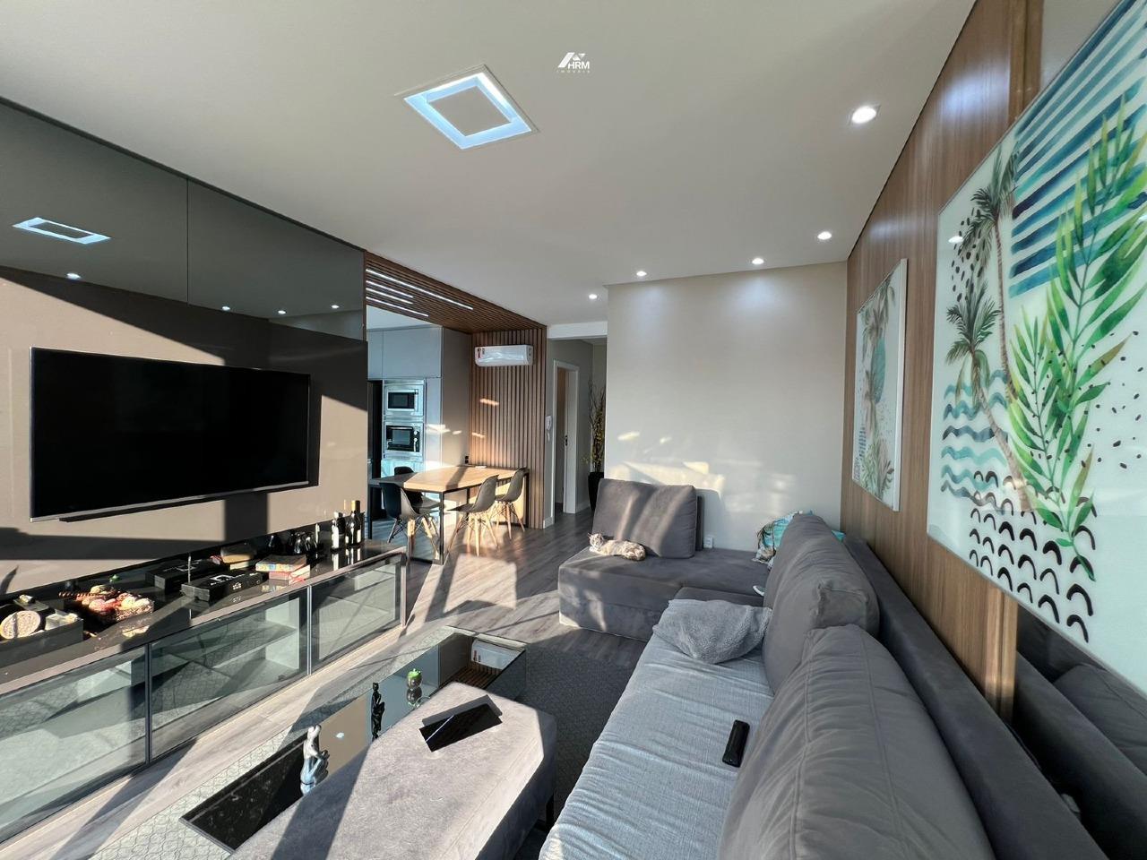 Apartamento à venda no Perequê: 