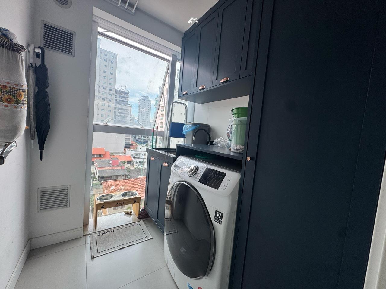 Apartamento à venda no Meia Praia: 