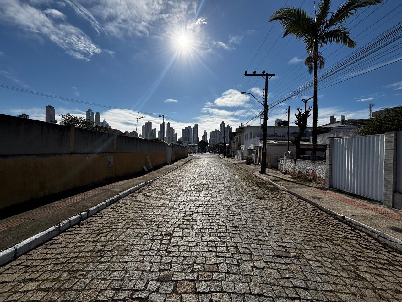 Casa à venda no Centro: 