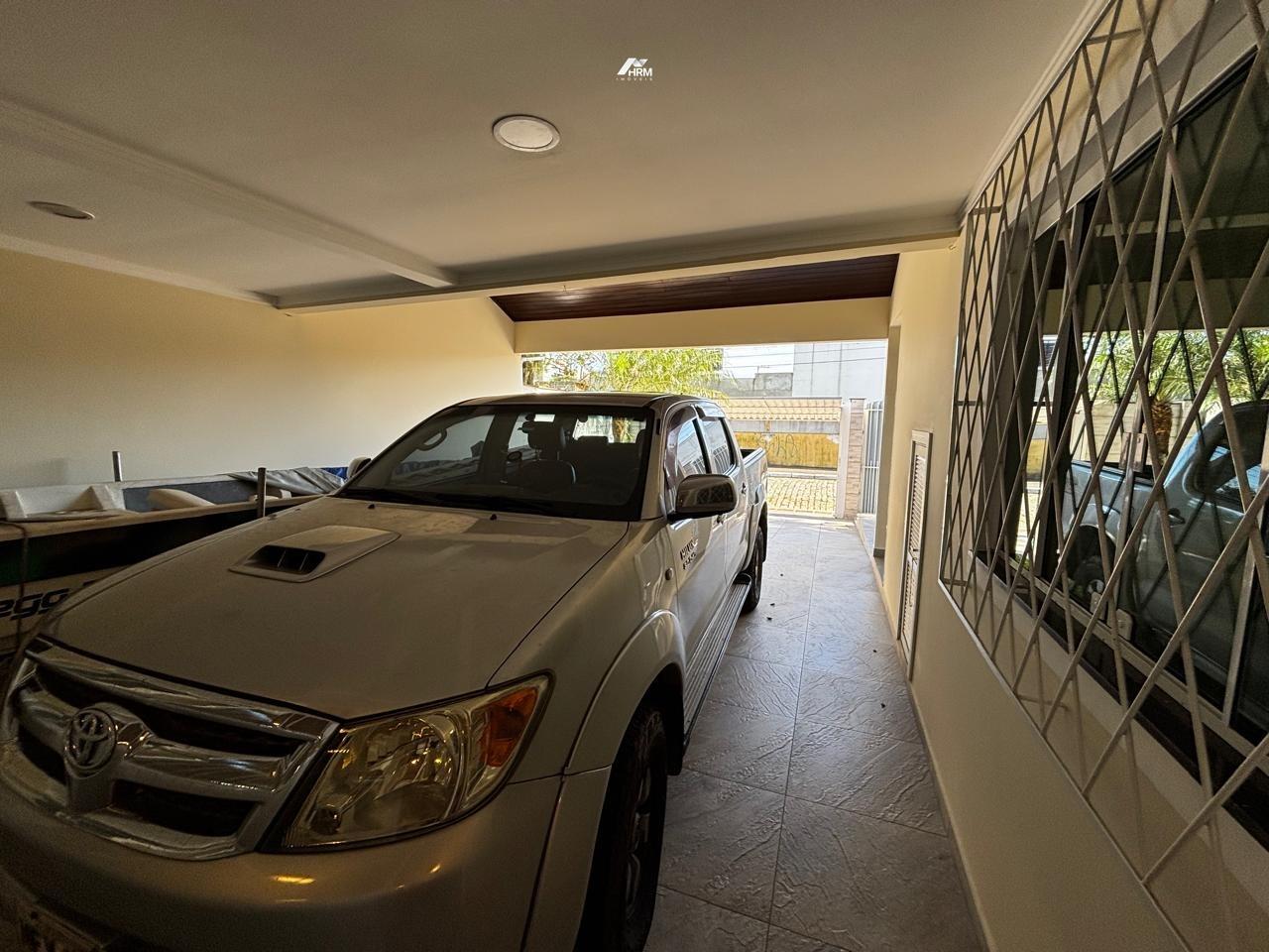 Casa à venda no Centro: 